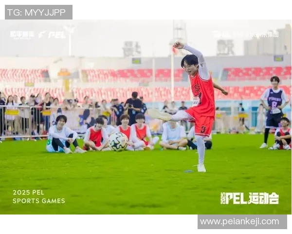 一米八高大足球天才如何凭借灵活过人技术横扫绿茵场